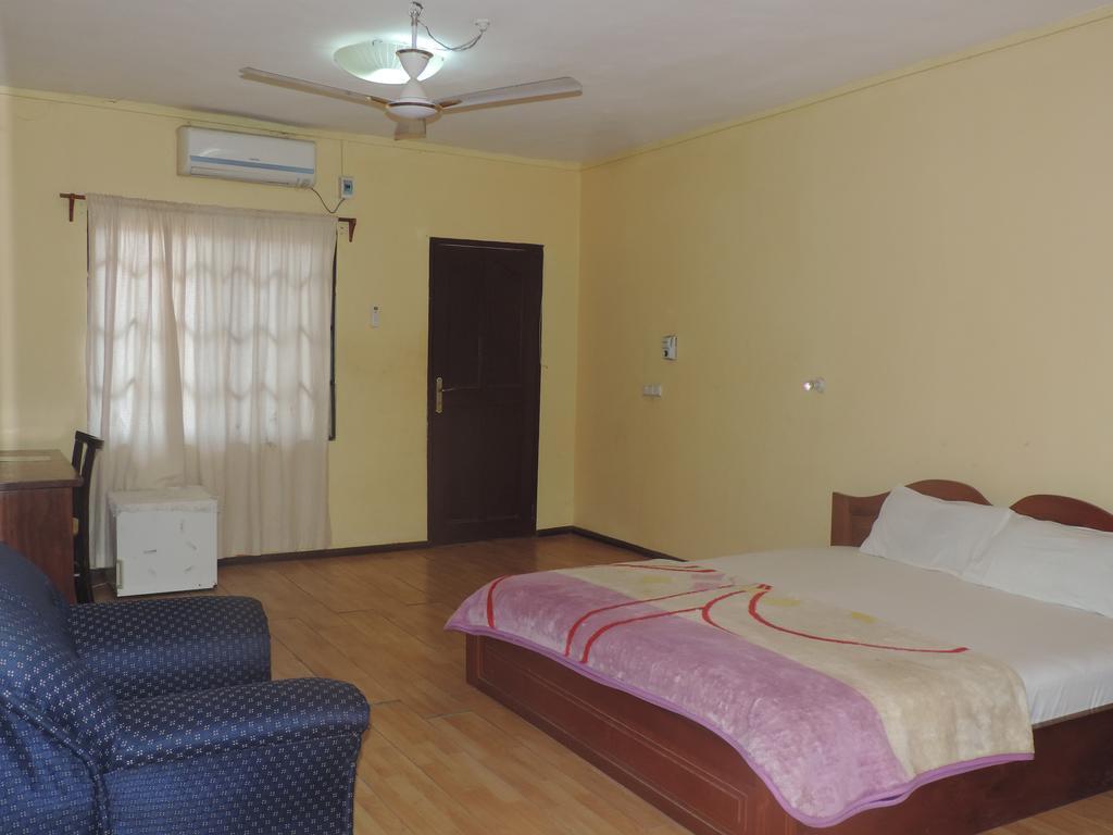 Is Guest House Cape Coast Exterior photo