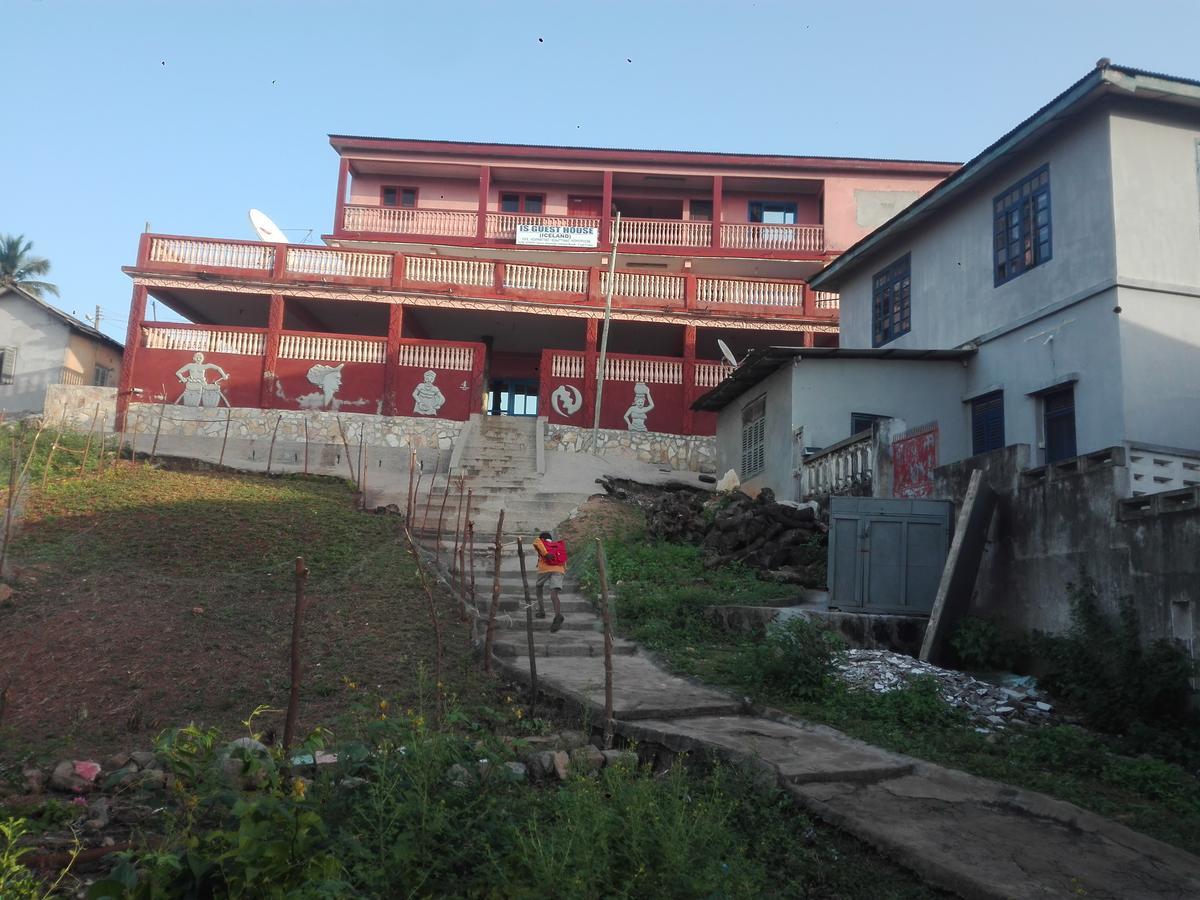 Is Guest House Cape Coast Exterior photo